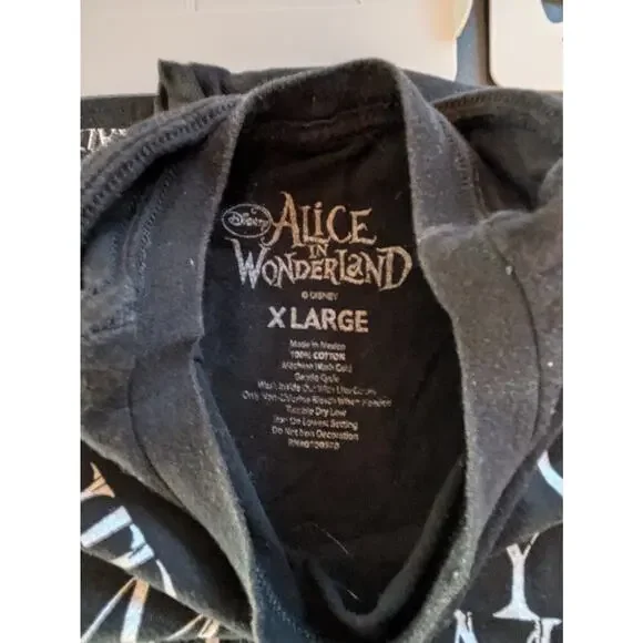 Alice In Wonderland Women's XL T-Shirt Disney You're All Mad Here Top Black Tee - Picture 7 of 7